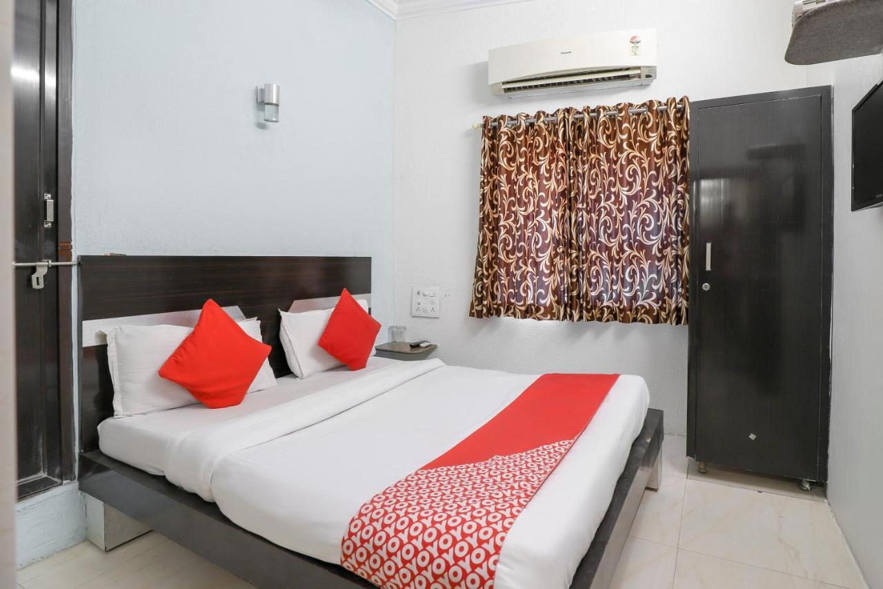 Hotel Jasmine Αχμπανταμπάντ Εξωτερικό φωτογραφία