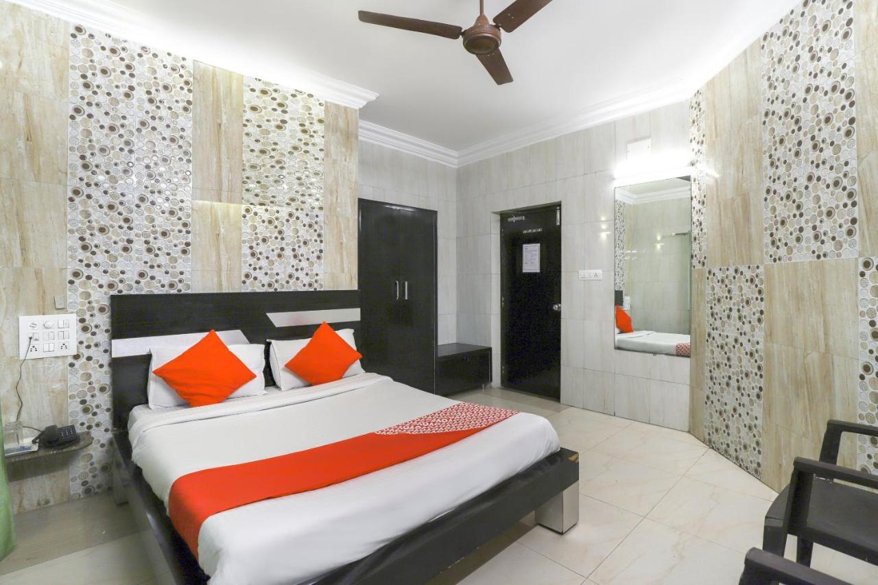 Hotel Jasmine Αχμπανταμπάντ Εξωτερικό φωτογραφία