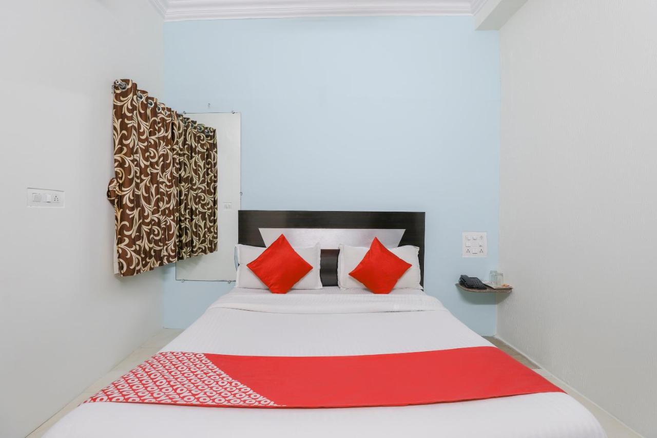 Hotel Jasmine Αχμπανταμπάντ Εξωτερικό φωτογραφία