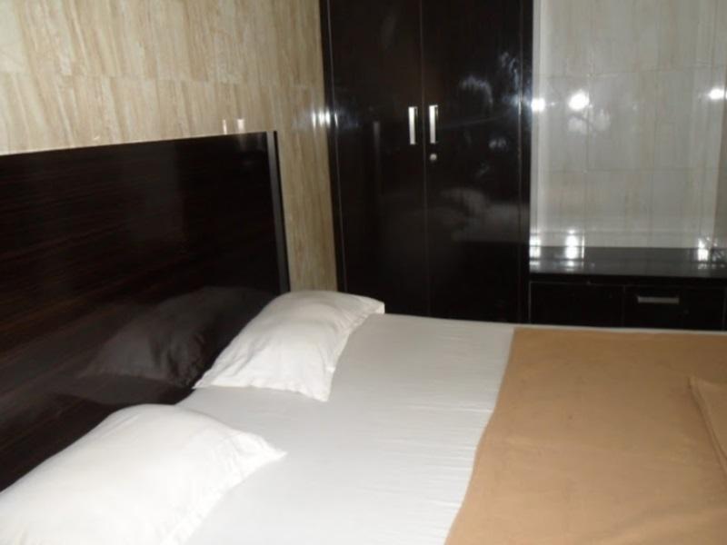 Hotel Jasmine Αχμπανταμπάντ Εξωτερικό φωτογραφία
