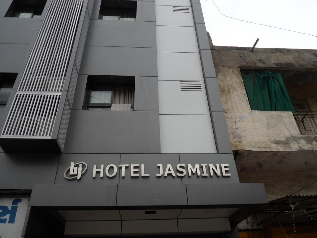 Hotel Jasmine Αχμπανταμπάντ Εξωτερικό φωτογραφία