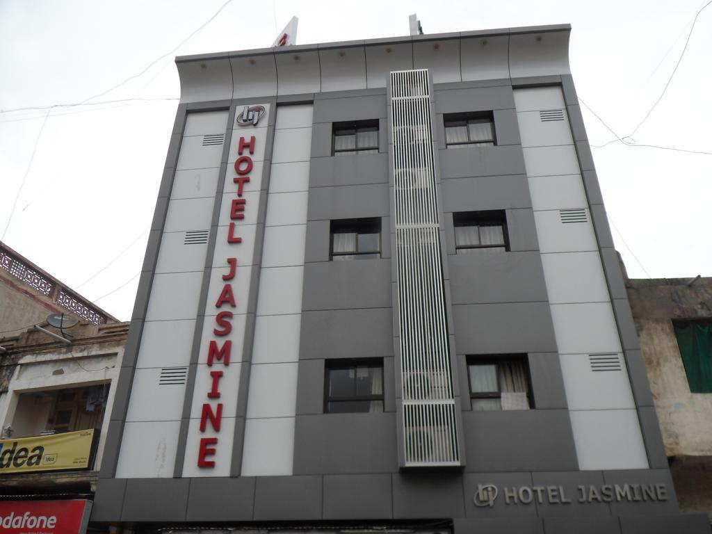 Hotel Jasmine Αχμπανταμπάντ Εξωτερικό φωτογραφία