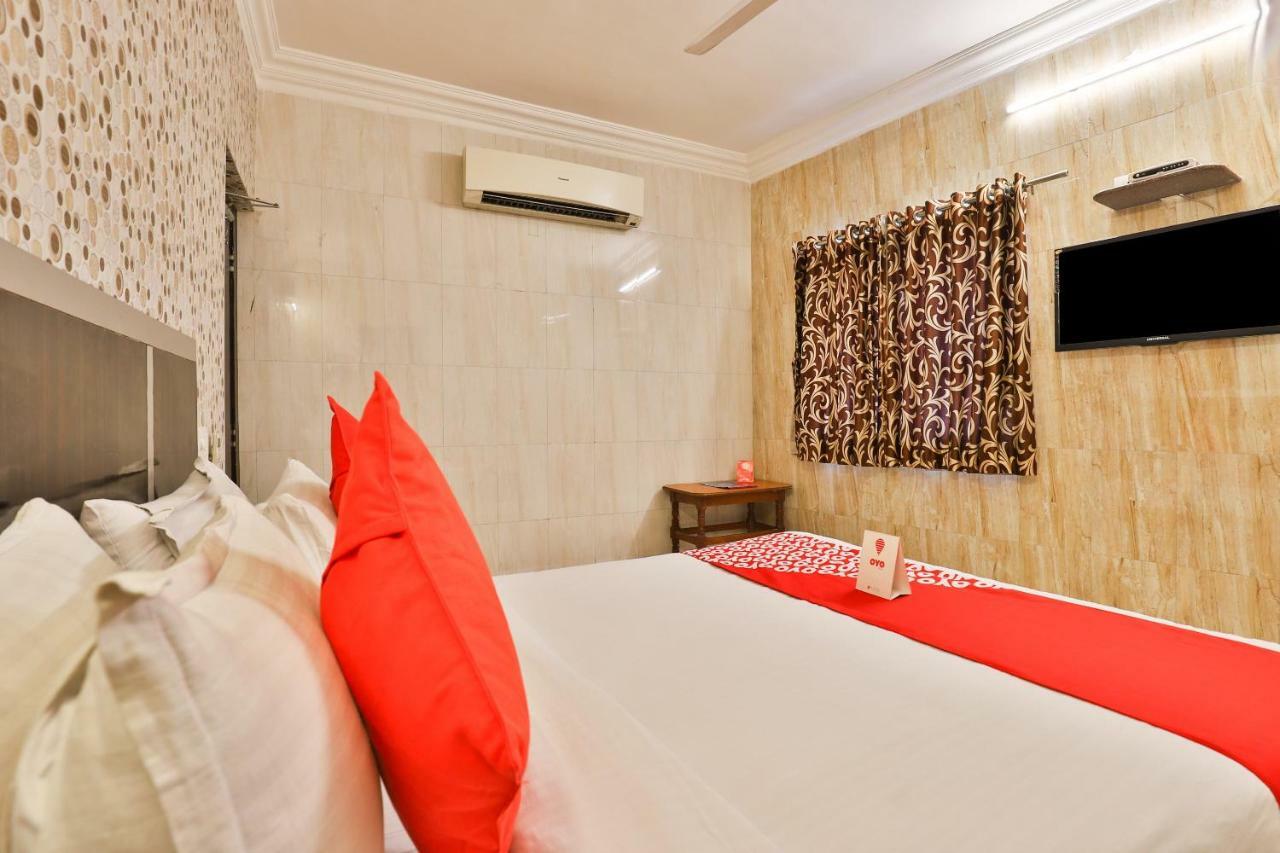 Hotel Jasmine Αχμπανταμπάντ Εξωτερικό φωτογραφία